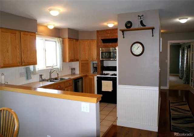 Photo 4 of Single family home for sale at 18080 County Rd 1, Berthoud, CO 80513 | MLS# 9616688 | Listing updated on 2026-08-18