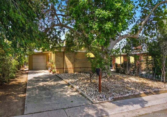 1st image of 1225 Dallas St, Aurora, CO 80010 | MLS# 8661911