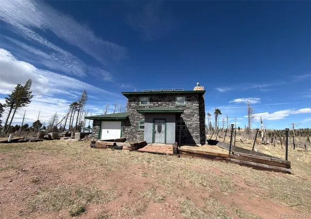 Photo 3 of Single family home for sale at 2504 Sharbaugh Ln, Fort Garland, CO 81133 | MLS# 6333630 | Listing updated on 2026-09-17