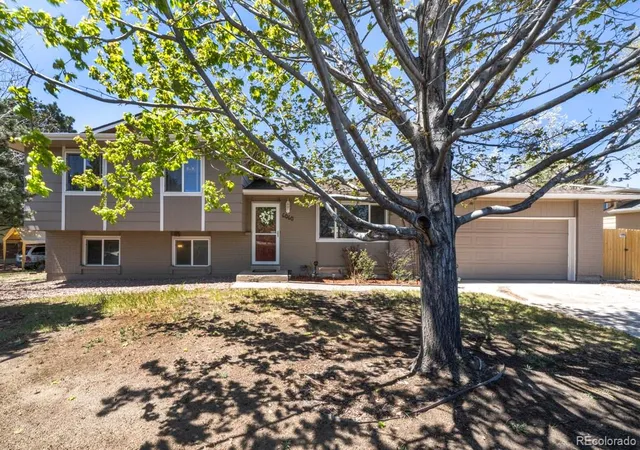 Photo 1 of Sale Pending at 6060 Flintridge Dr, Colorado Springs, CO 80918 | MLS# 1540321 | Listing updated on 2026-07-24