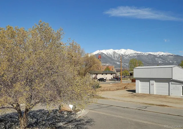 Homes for sale in Buena Vista, CO | 623 Cedar Street, Buena Vista, CO 81211 | Houzeo