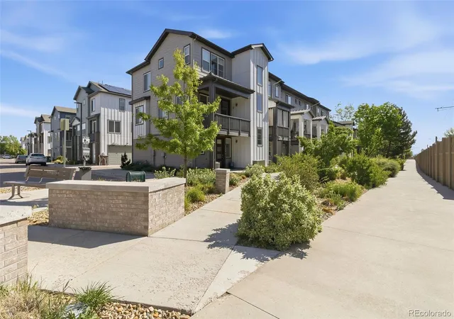 Townhouse for sale at 1310 Hoyt St #3, Lakewood, CO 80215 | MLS# 3773124