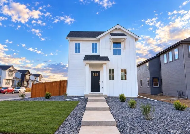 Photo 1 of Single family home for sale at 28460 E 4th Avenue, Watkins, CO 80137 | MLS# 4467078 | Listing updated on 2026-09-27