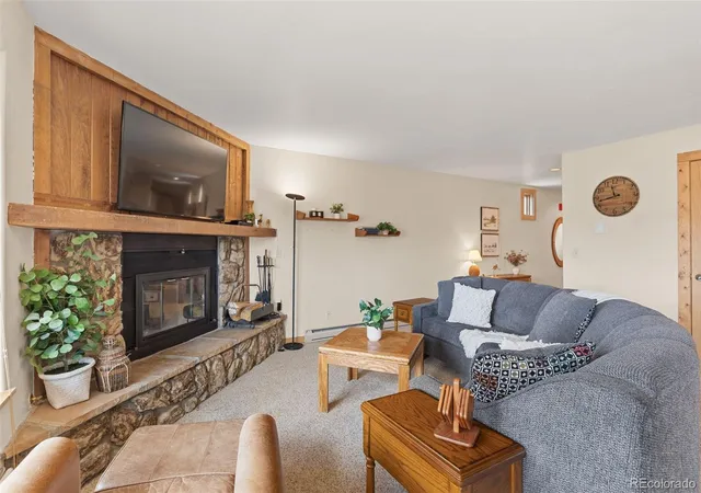 3rd image of 4626 Ryan Gulch Rd #4626, Silverthorne, CO 80498 | MLS# 7794328