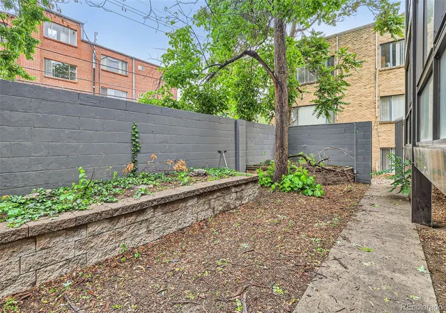 29th image of 1050 N Corona St #105, Denver, CO 80218 | MLS# 8607622