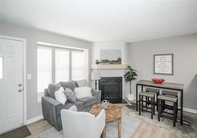 Listing Photo 4 - Condo for sale in building located at 18131 E Arizona Ave, Aurora, CO 80017 - Unit #F