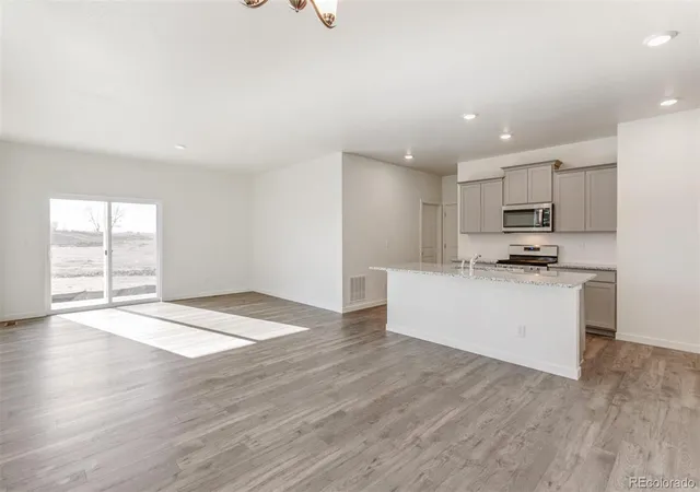2nd image of 28253 E 4th Pl, Watkins, CO 80137 | MLS# 2948857