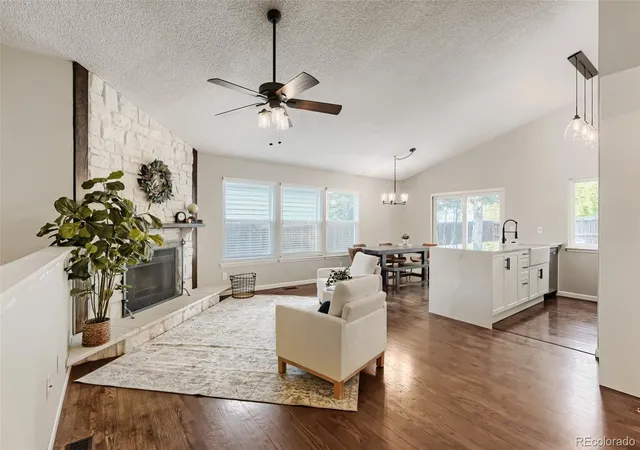 Photo 3 of Single family home for sale at 7823 S Windermere Cir, Littleton, CO 80120 | MLS# 8348656 | Listing updated on 2026-10-02