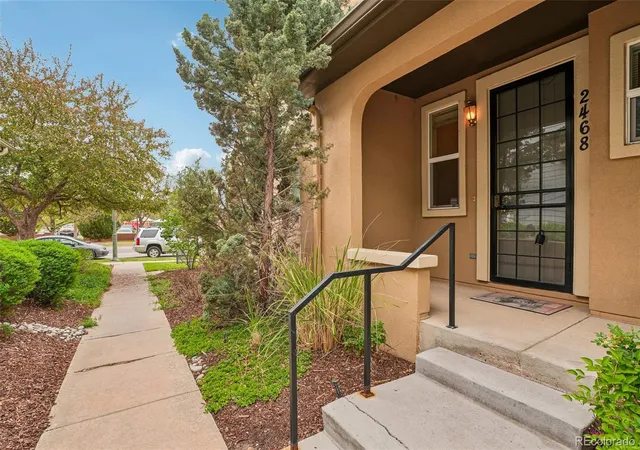 2nd image of 2468 Syracuse St, Denver, CO 80238 | MLS# 9105059