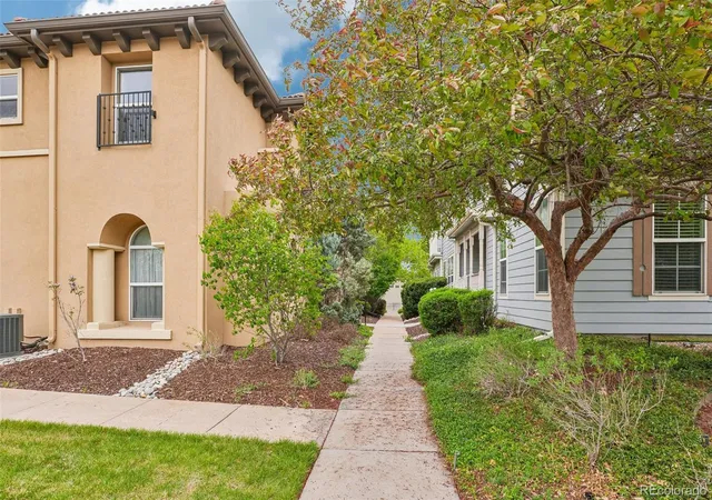 3rd image of 2468 Syracuse St, Denver, CO 80238 | MLS# 9105059