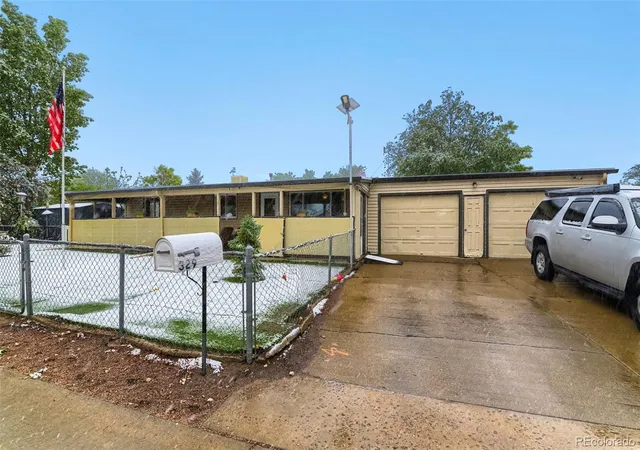 Photo 2 of Single family home for sale at 329 Glen Creighton Dr, Dacono, CO 80514 | MLS# 7718970 | Listing updated on 2026-07-31