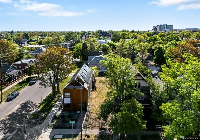 2nd image of 2252 N Washington St, Denver, CO 80205 | MLS# 3939818