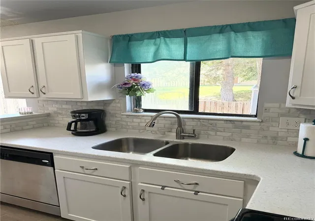 Homes for sale in Northglenn, CO | 11636 Communit Ycenter Dr #29, Northglenn, CO 80233 | MLS# 4668175