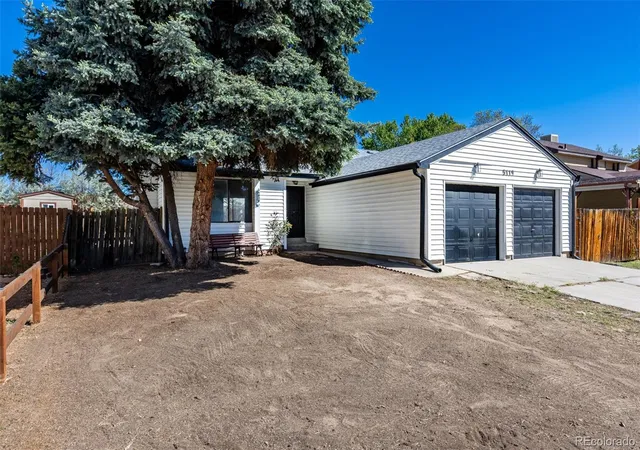 3rd image of 5119 Chandler Wy, Denver, CO 80239 | MLS# 6601025