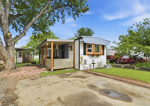 3rd image of 3060 E Bridge St, Brighton, CO 80601 | MLS# 5400112