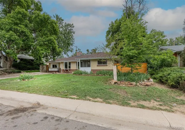 Photo 1 of Single family home for sale at 5810 S Greenwood St, Littleton, CO 80120 | MLS# 9039370 | Listing updated on 2026-09-16