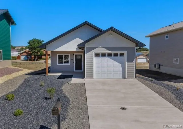 Photo 3 of Single family home for sale at 321 Camillus Ave, Trinidad, CO 81082 | MLS# 7210445 | Listing updated on 2026-08-28