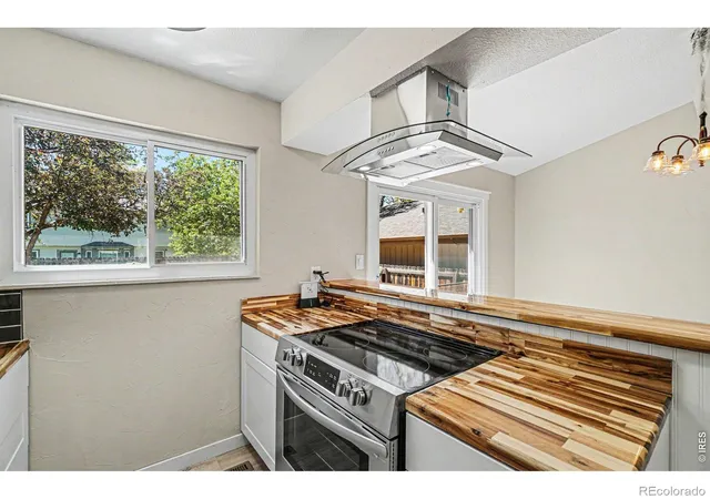 Homes for sale in Loveland, CO | 1530 Gloria Ct, Loveland, CO 80537 | MLS# IR1058406