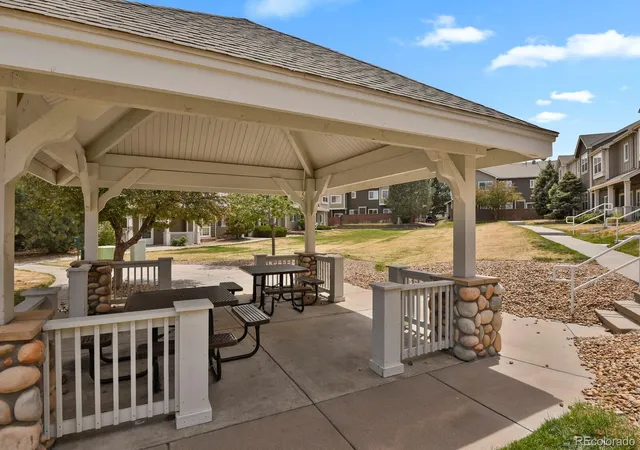 Homes for sale in Commerce City, CO | 14700 E 104th Avenue, Commerce City, CO 80022 | Houzeo
