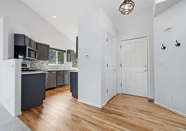 Photo 2 of Townhouse for sale at 28104 Meadow Dr, Evergreen, CO 80439 | MLS# 9023673 | Listing updated on 2026-08-29