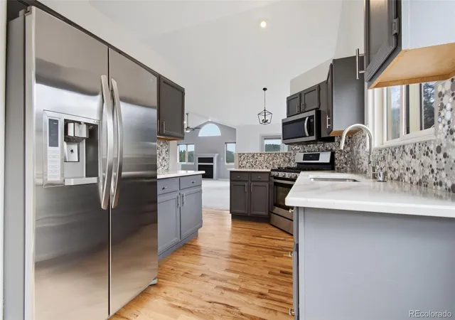 Photo 5 of Townhouse for sale at 28104 Meadow Dr, Evergreen, CO 80439 | MLS# 9023673 | Listing updated on 2026-08-29