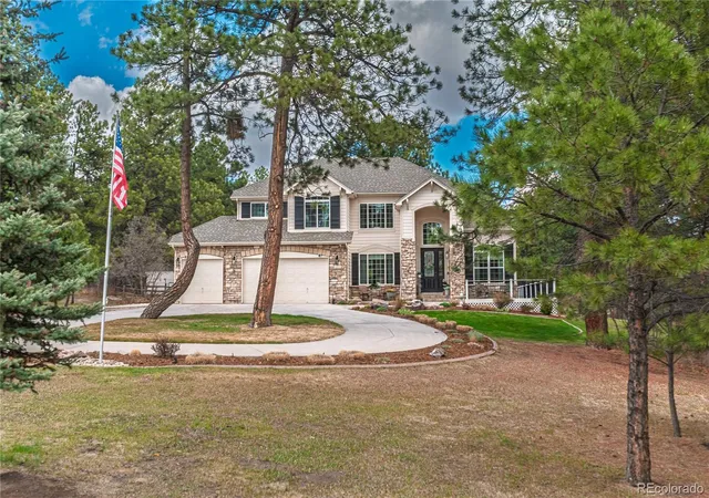 Photo 2 of Single family home for sale at 1000 Cochetopa Dr, Larkspur, CO 80118 | MLS# 2838442 | Listing updated on 2026-09-16