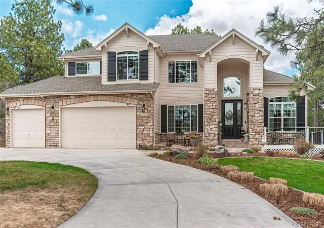 Photo 3 of Single family home for sale at 1000 Cochetopa Dr, Larkspur, CO 80118 | MLS# 2838442 | Listing updated on 2026-09-16