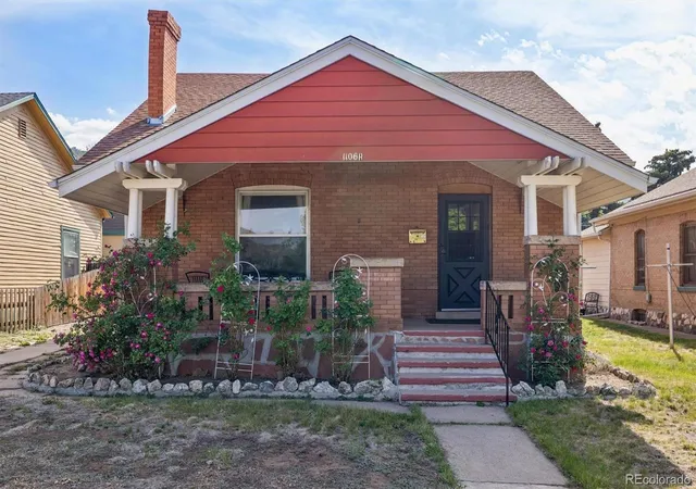 Photo 3 of Single family home for sale at 1106 Cheyenne St, Golden, CO 80401 | MLS# 4373918 | Listing updated on 2026-09-24