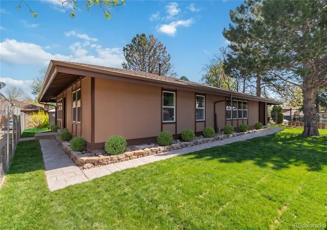 Photo 2 of Townhouse for sale at 3796 S Fairplay Way, Aurora, CO 80014 | MLS# 3015842 | Listing updated on 2026-09-13