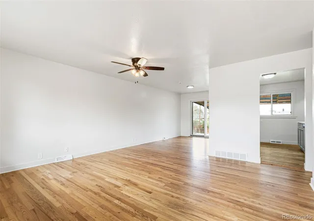4th image of 5494 S Knox Ct, Littleton, CO 80123 | MLS# 8182512