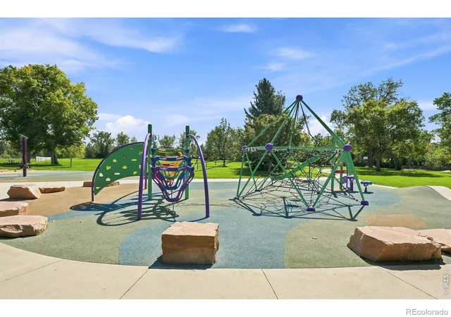 Listing Photo 4 - Condo for sale in building located at 3275 34th St, Boulder, CO 80301 - Unit #77