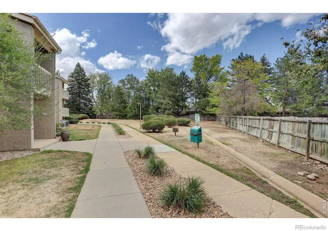 2nd image of 40 S Boulder Cir, Boulder, CO 80303