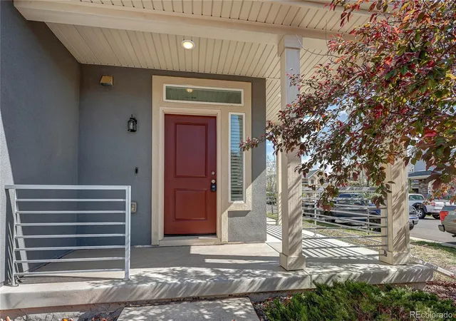 Photo 2 of Single family home for sale at 237 S Old Hammer, Aurora, CO 80018 | MLS# 5603555 | Listing updated on 2026-10-04