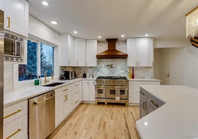 Photo 2 of Single family home for sale at 10632 Van Gordon Way, Broomfield, CO 80021 | MLS# 7282914 | Listing updated on 2026-09-16