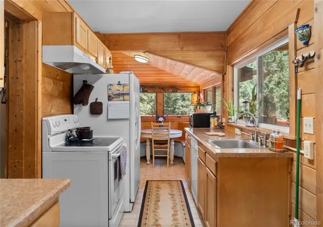 Photo 4 of Single family home for sale at 48 Linn Cir, Evergreen, CO 80439 | MLS# 8093976 | Listing updated on 2026-07-02