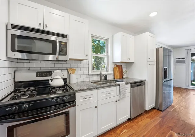 4th image of 665 Perry St, Denver, CO 80204 | MLS# 8575778