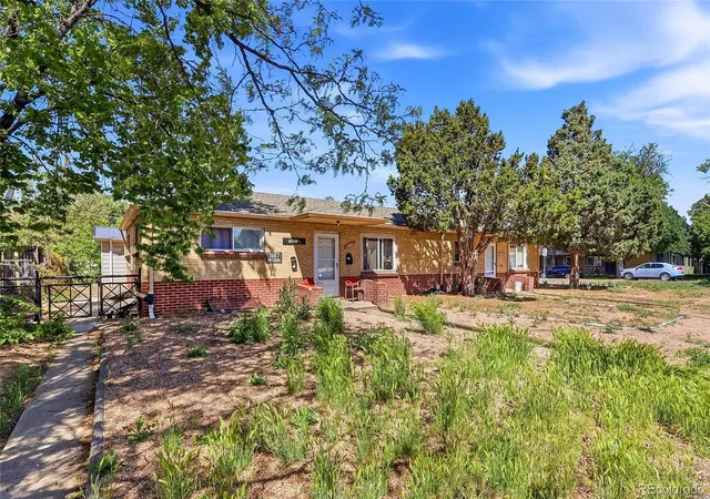 Homes for sale in Aurora, CO | 1685 Chester St, Aurora, CO 80010 | MLS# 9166968