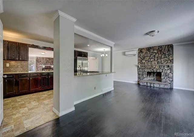 4th image of 900 Evanston St, Aurora, CO 80011 | MLS# 4488010