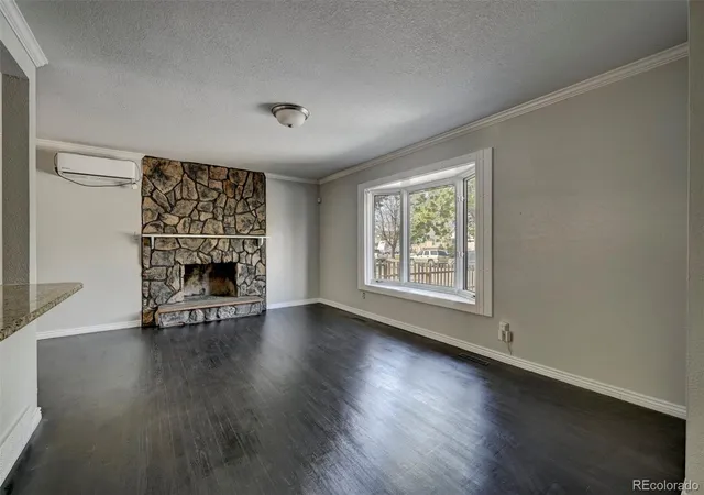 5th image of 900 Evanston St, Aurora, CO 80011 | MLS# 4488010
