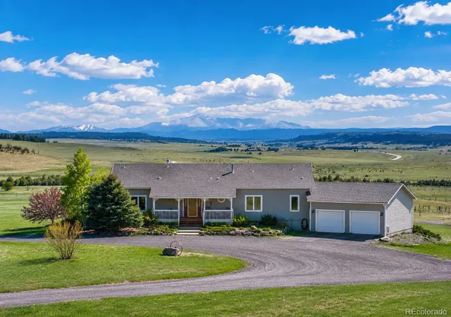 Homes for sale in Franktown, CO | 10547 Gillian Ave, Franktown, CO 80116 | MLS# 6517128