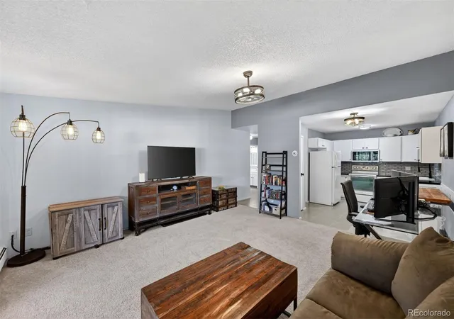 2nd image of 3184 S Heather Gardens Wy #408, Aurora, CO 80014 | MLS# 7947949