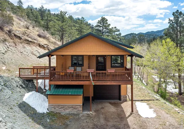 Photo 3 of Single family home for sale at 1002 Streamside Dr, Glen Haven, CO 80532 | MLS# IR1058806 | Listing updated on 2026-10-08