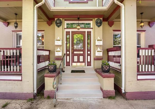 2nd image of 1746 N Franklin St #4, Denver, CO 80218 | MLS# 1540051