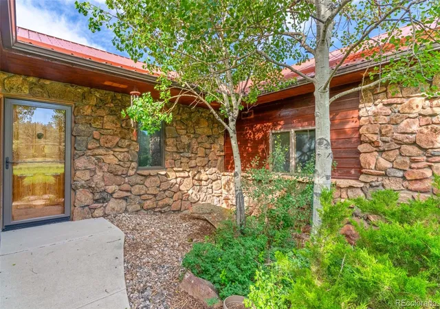 4th image of 76 Rocky Vista Ct, Livermore, CO 80536 | MLS# 8817522