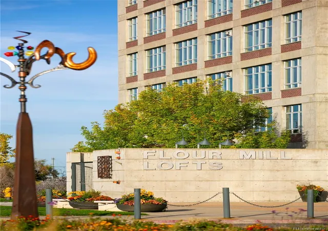 Listing Photo 2 - Condo for sale in building located at 2000 Little Raven St, Denver, CO 80202 - Unit #999