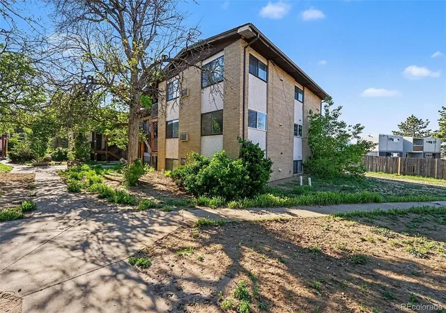2nd image of 875 S Quebec St #24, Denver, CO 80247 | MLS# 3145454