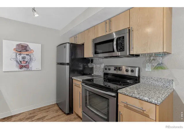 4th image of 40 S Boulder Cir, Boulder, CO 80303