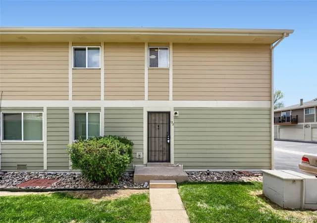 Photo 2 of Townhouse for sale at 6650 E Arizona Ave #132, Denver, CO 80224 | MLS# 9789971 | Listing updated on 2026-09-16