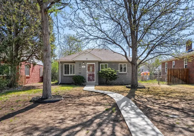 3rd image of 1558 Spruce St, Denver, CO 80220 | MLS# 8878026
