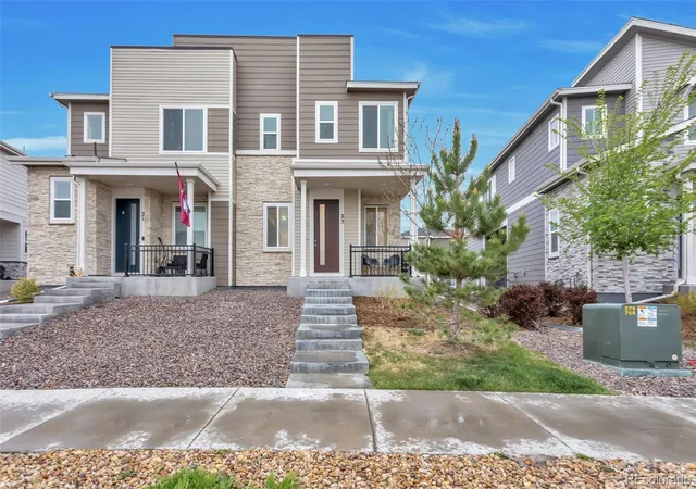 Homes for sale in Aurora, CO | 23 N Uriah St, Aurora, CO 80018 | MLS# 2674070